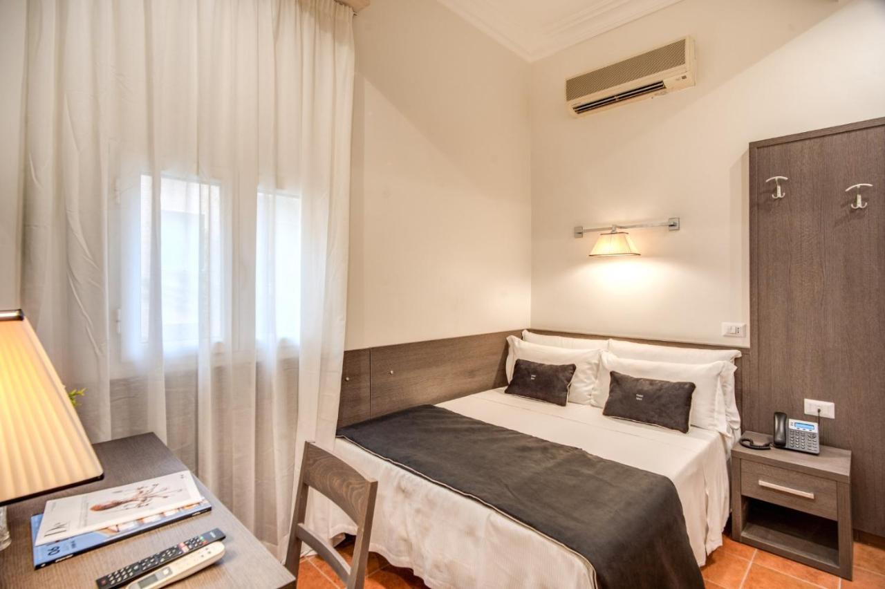 Hotel Mirti Рим Экстерьер фото