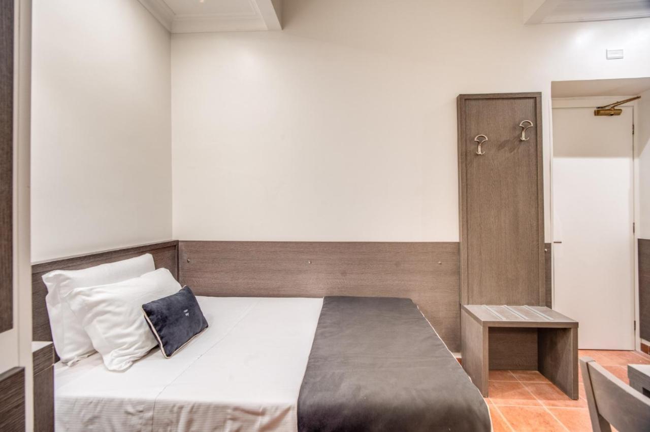 Hotel Mirti Рим Экстерьер фото