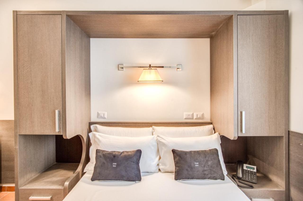 Hotel Mirti Рим Экстерьер фото