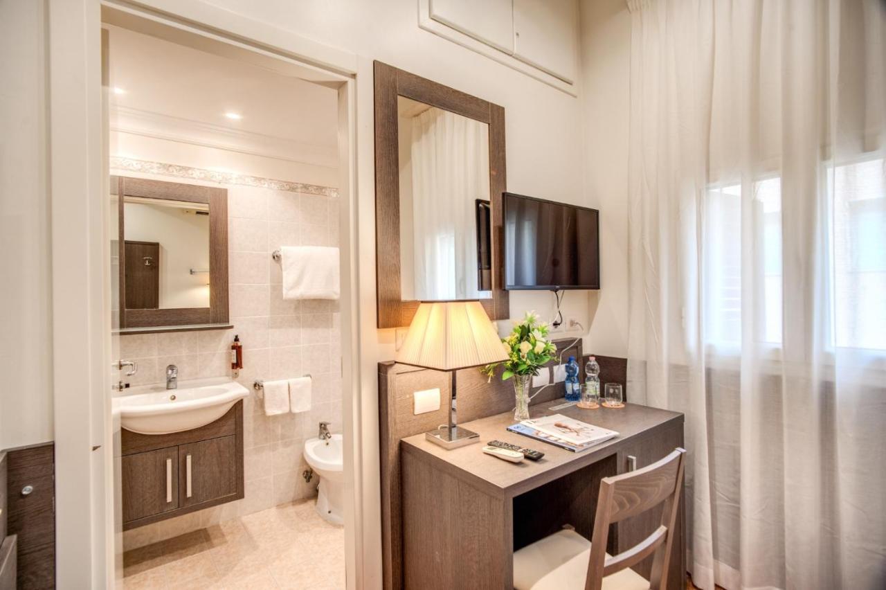 Hotel Mirti Рим Экстерьер фото